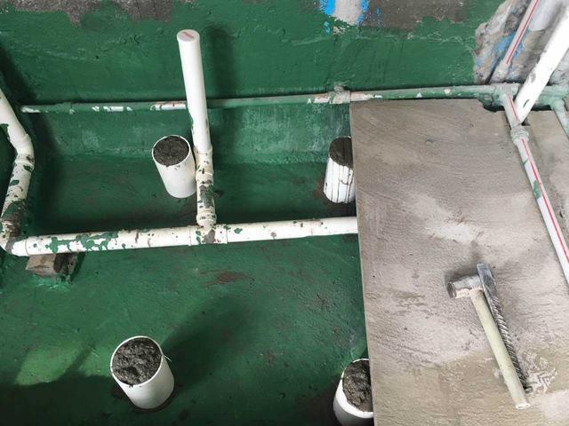 新房装修先做水电还是防水?顺序做错费钱又毁房,开工前要弄清楚