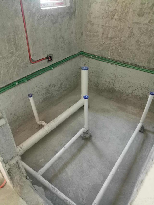 新房装修先做水电还是防水?顺序做错费钱又毁房,开工前要弄清楚