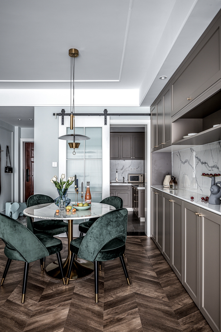 贵阳天一子衿府125㎡复古绿三居室