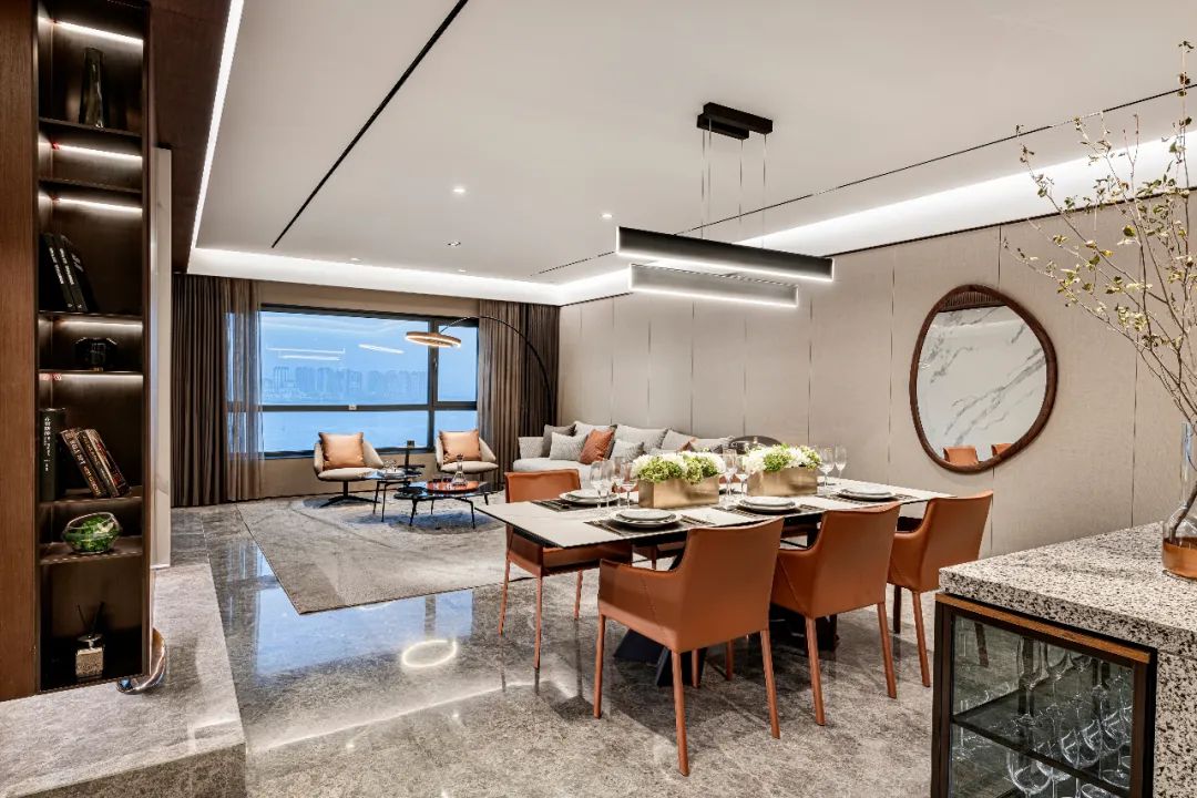 贵阳长岭阳光140m²轻奢风之居,暖色调的家