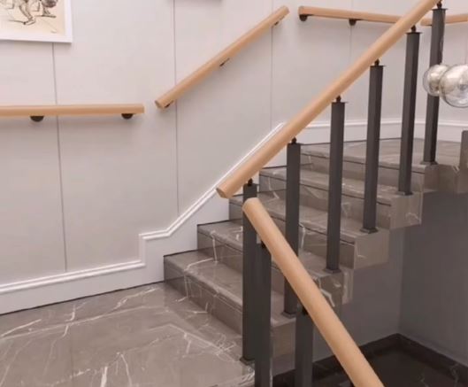 颜值品质都想要，楼梯扶手怎么选?